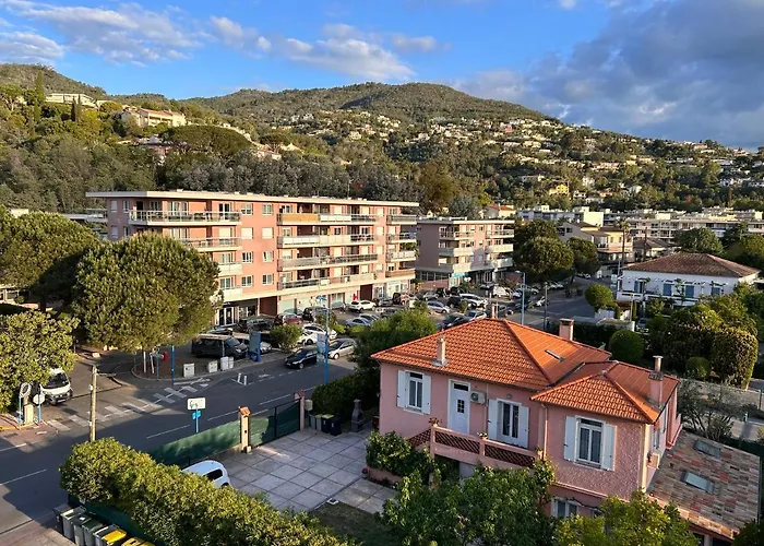 Appartement Climatise 7 Couchages Mandelieu-La-Napoule